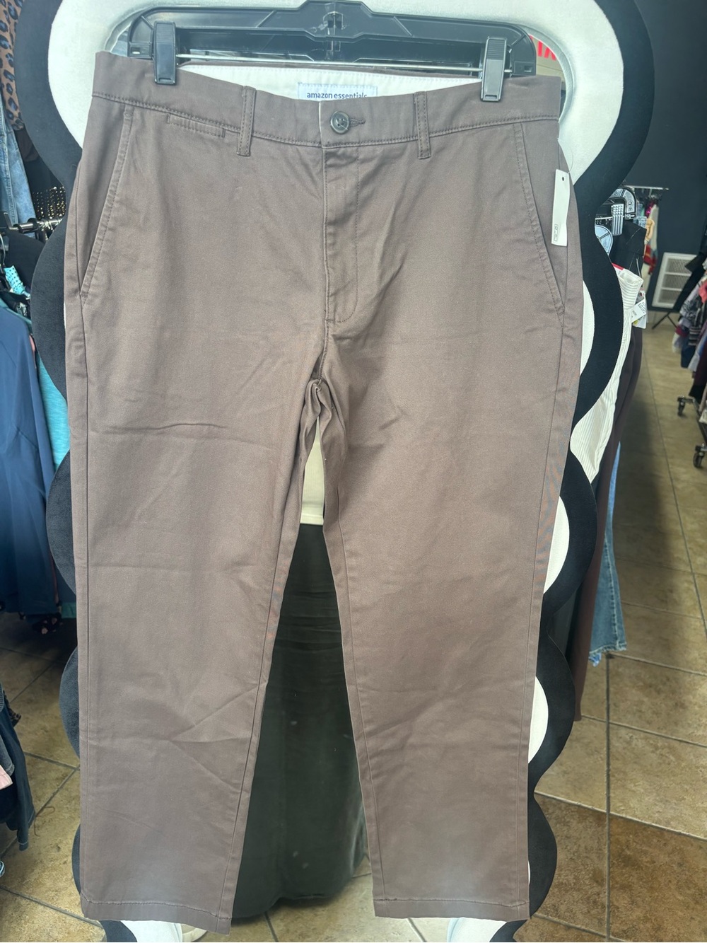 Amazon Essentials Men's Brown Straight Leg Chinos - Solid Brown